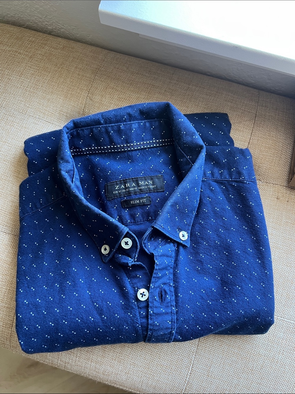 Zara Navy Short Sleeve Button-Down with Micro Dot Print - Picture 6 of 10